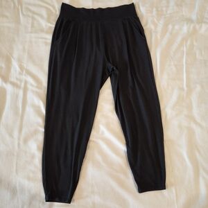 Vuori Lux at Ease Harem Pants Womens Large In Black